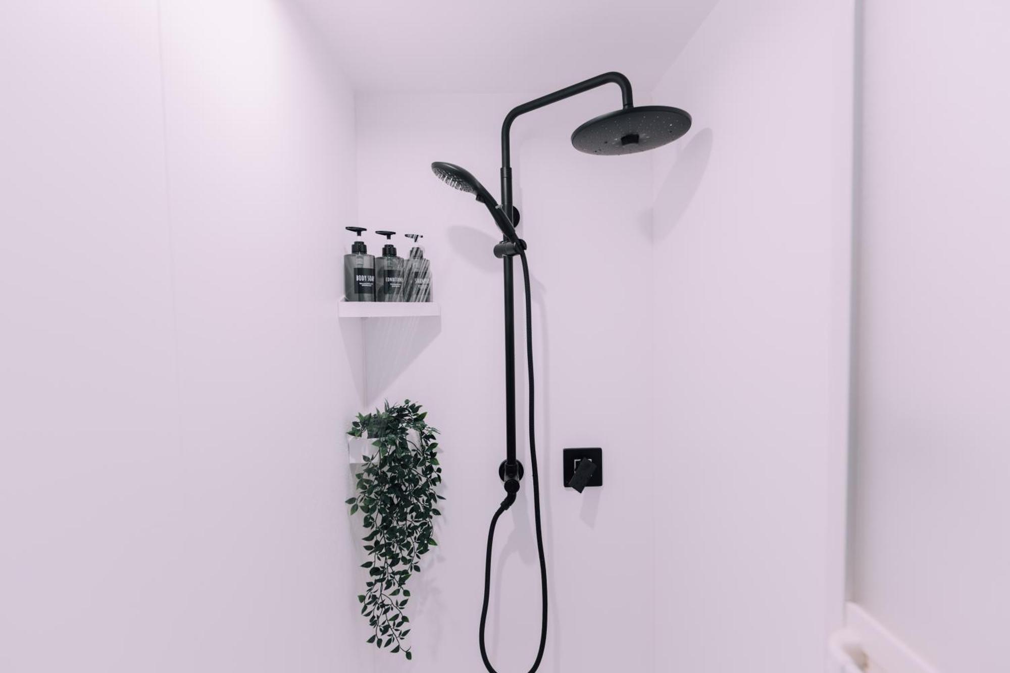 Minimalist Loft Namba Compact With A 24-hour Gym Ma902 *